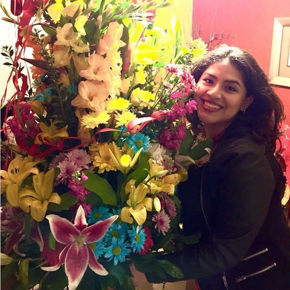 Meet your Posher, Jami 💕 - Picture 13 of 14